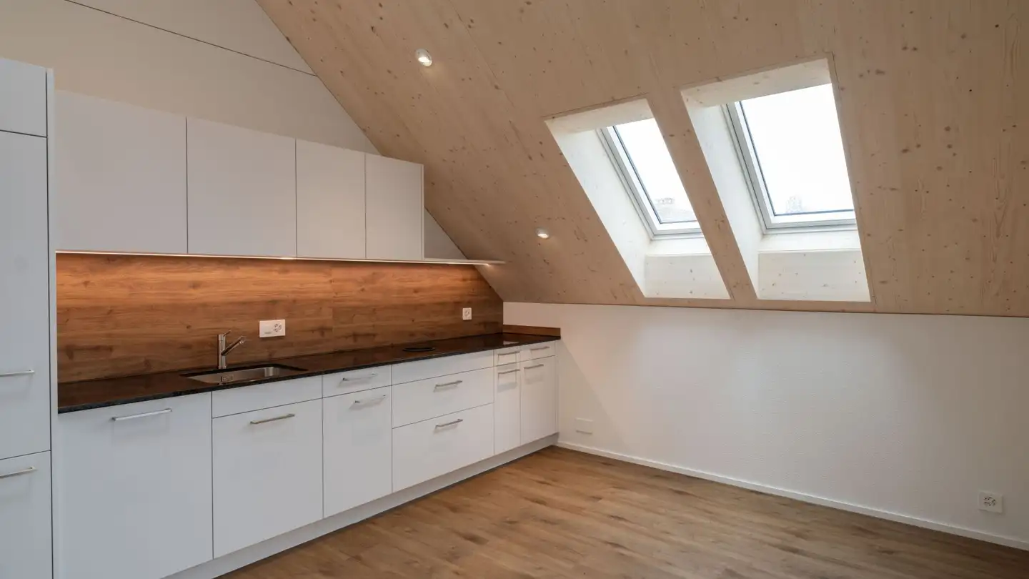 Dachgeschosswohnung mieten - Tegerfelderstrasse, 5303 Würenlingen - Foto 2