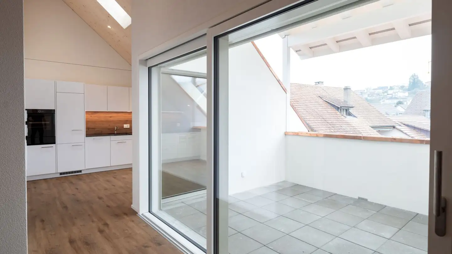 Dachgeschosswohnung mieten - Tegerfelderstrasse, 5303 Würenlingen - Foto 3