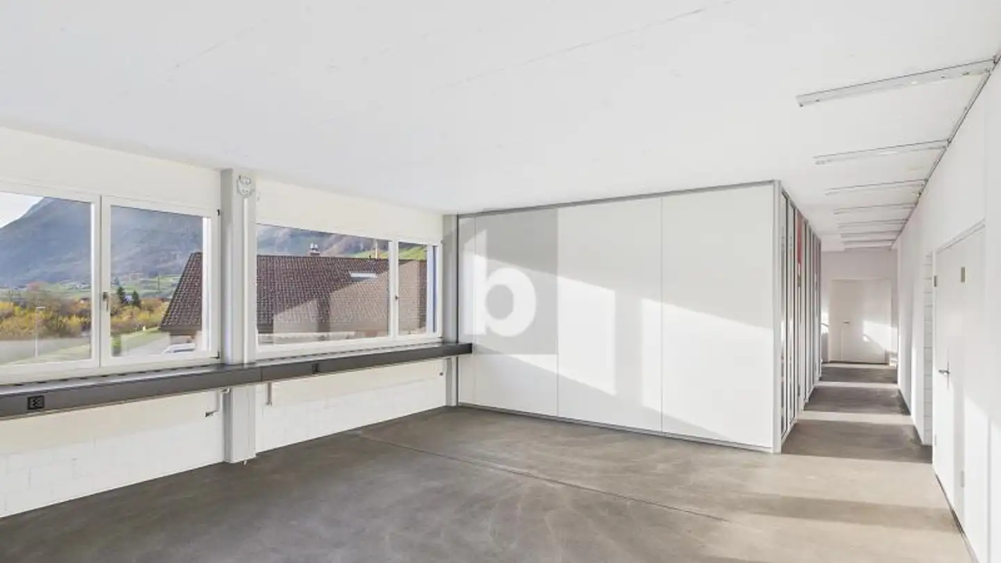 Office space for rent - 6438 Ibach