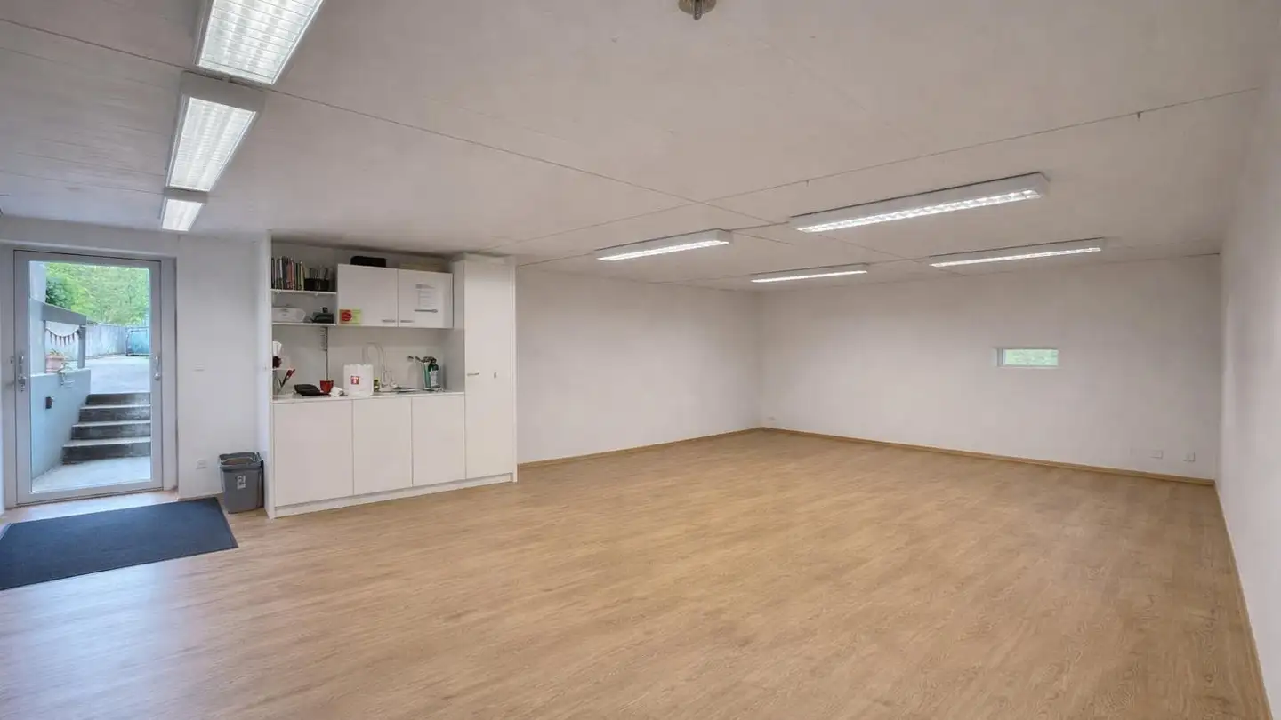 Gewerbe mieten - Belpbergstrasse 1, 3123 Belp - Foto 3