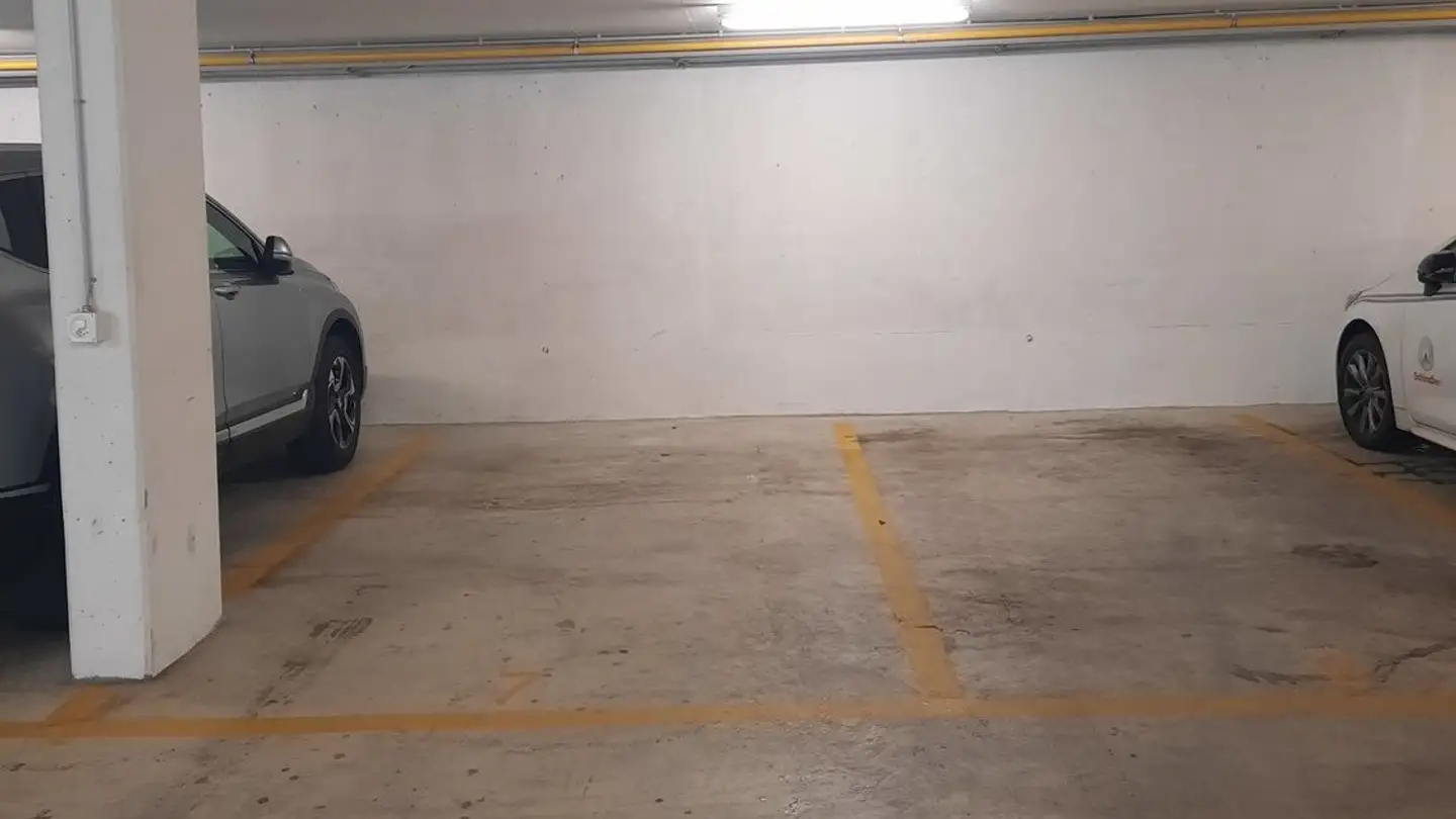 Garage individuel à louer - Freiestrasse 29, 8952 Schlieren
