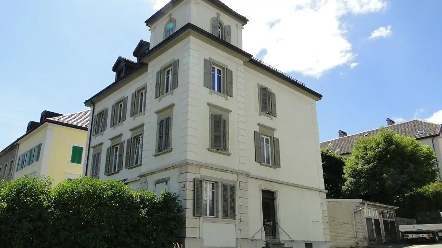 Outdoor parking space for rent - Rue Numa-Droz 76, 2300 La Chaux-de-Fonds