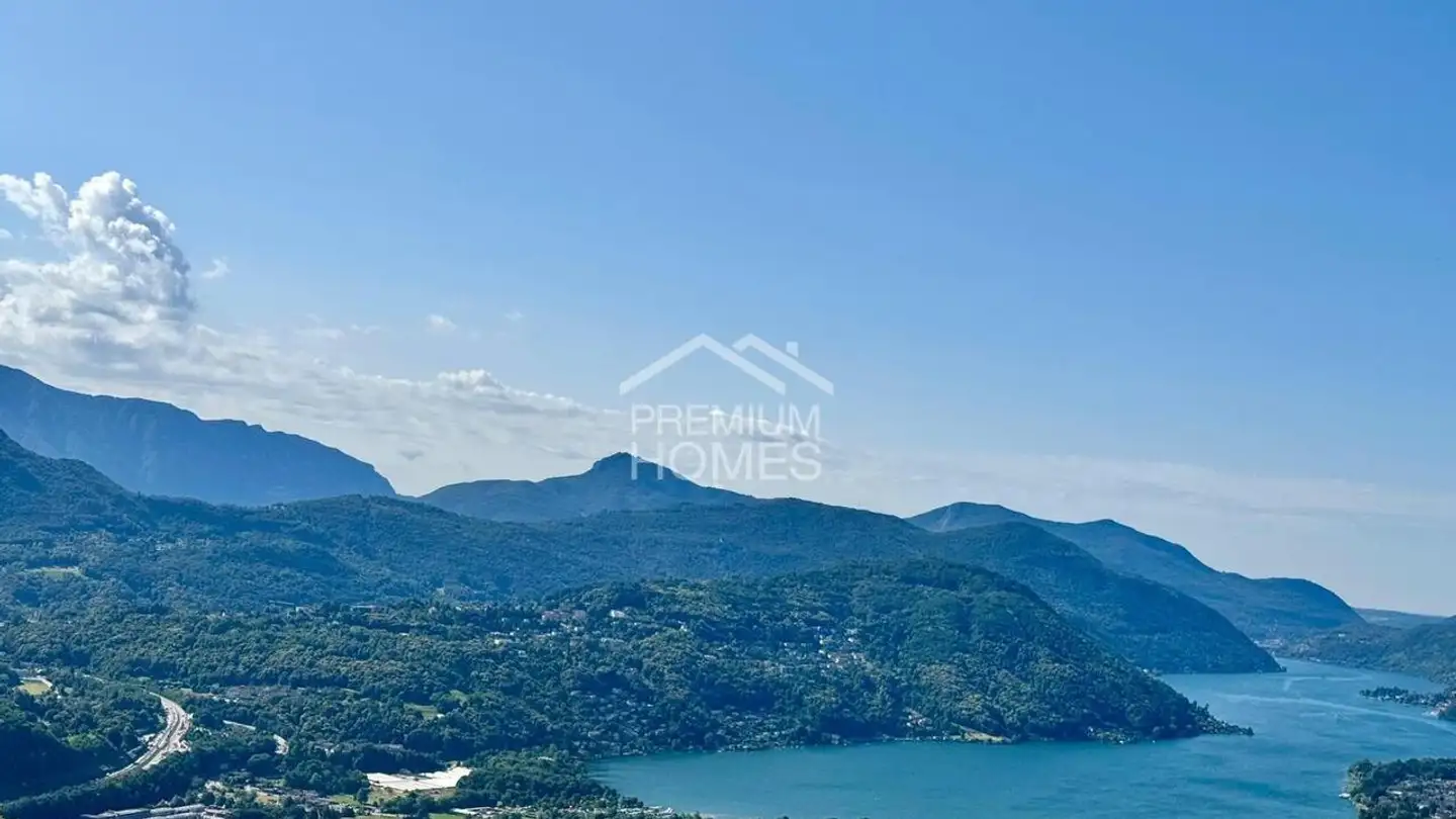 Constructible plot for sale - 6936 Cademario
