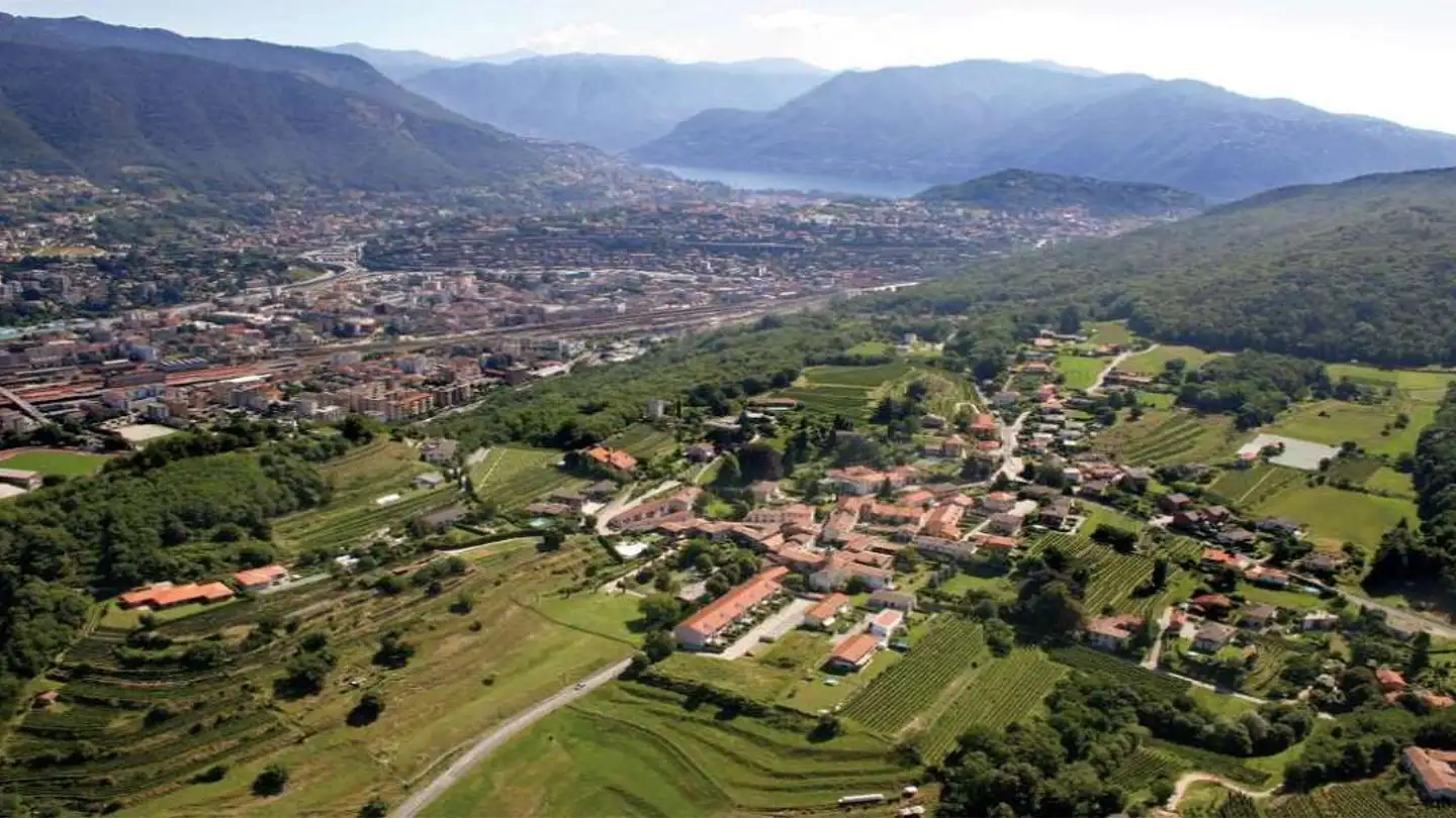 Terrain constructible à vendre - 6830 Chiasso