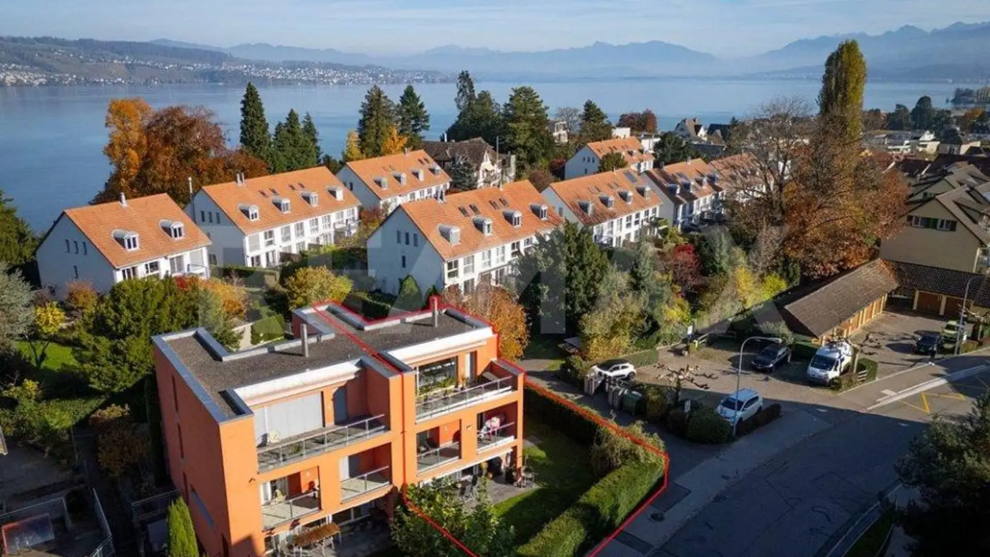 Casa bifamiliare in vendita - Neudorfstrasse 26, 8820 Wädenswil