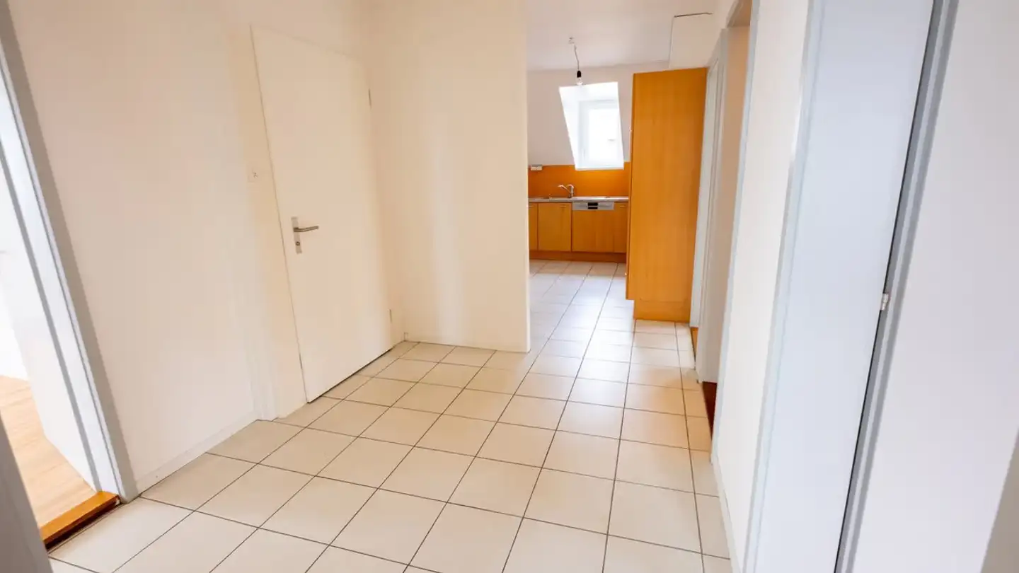 Attique à louer - Avenue De La Gare 12, 2000 Neuchâtel - Photo 4