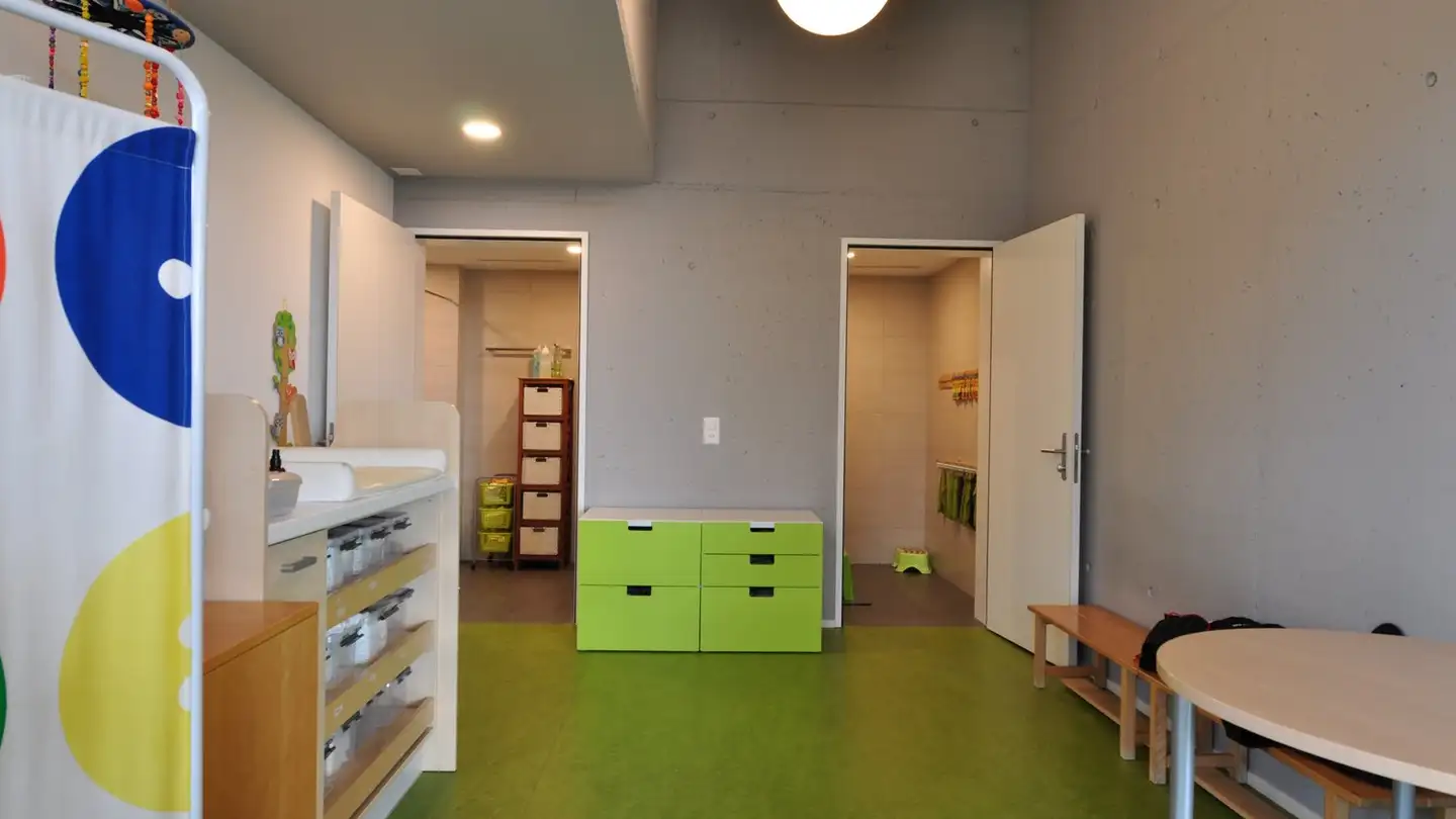 Mixed-use building for rent - Zugerstrasse 14, 6312 Steinhausen - Photo 4