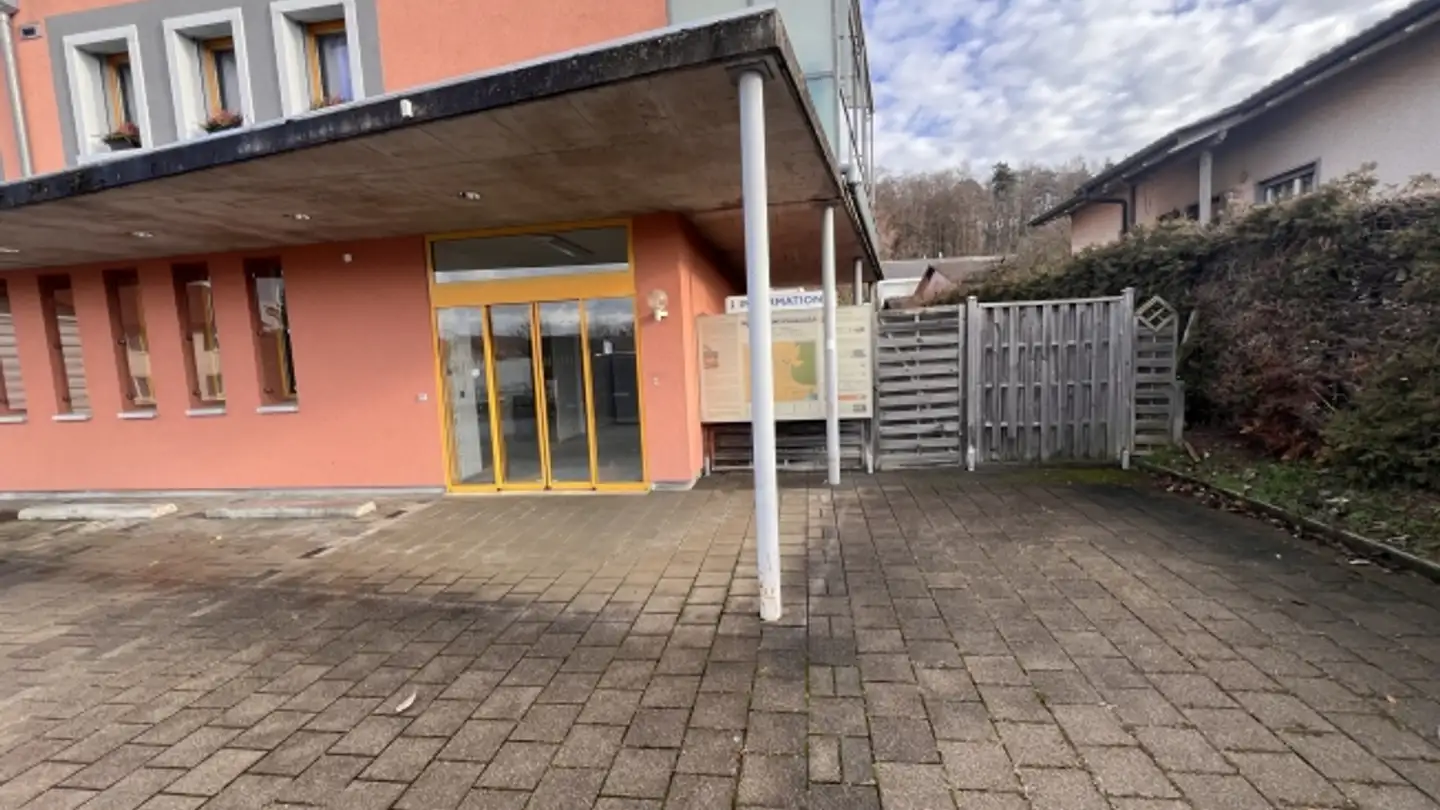 Garage singolo in affitto - Holzacher 2, 3212 Gurmels - Photo 3