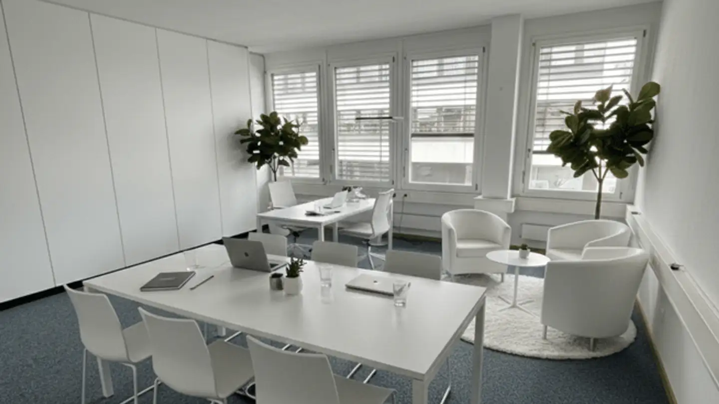 Bürofläche mieten - Gewerbestrasse 12, 8132 Egg b. Zürich