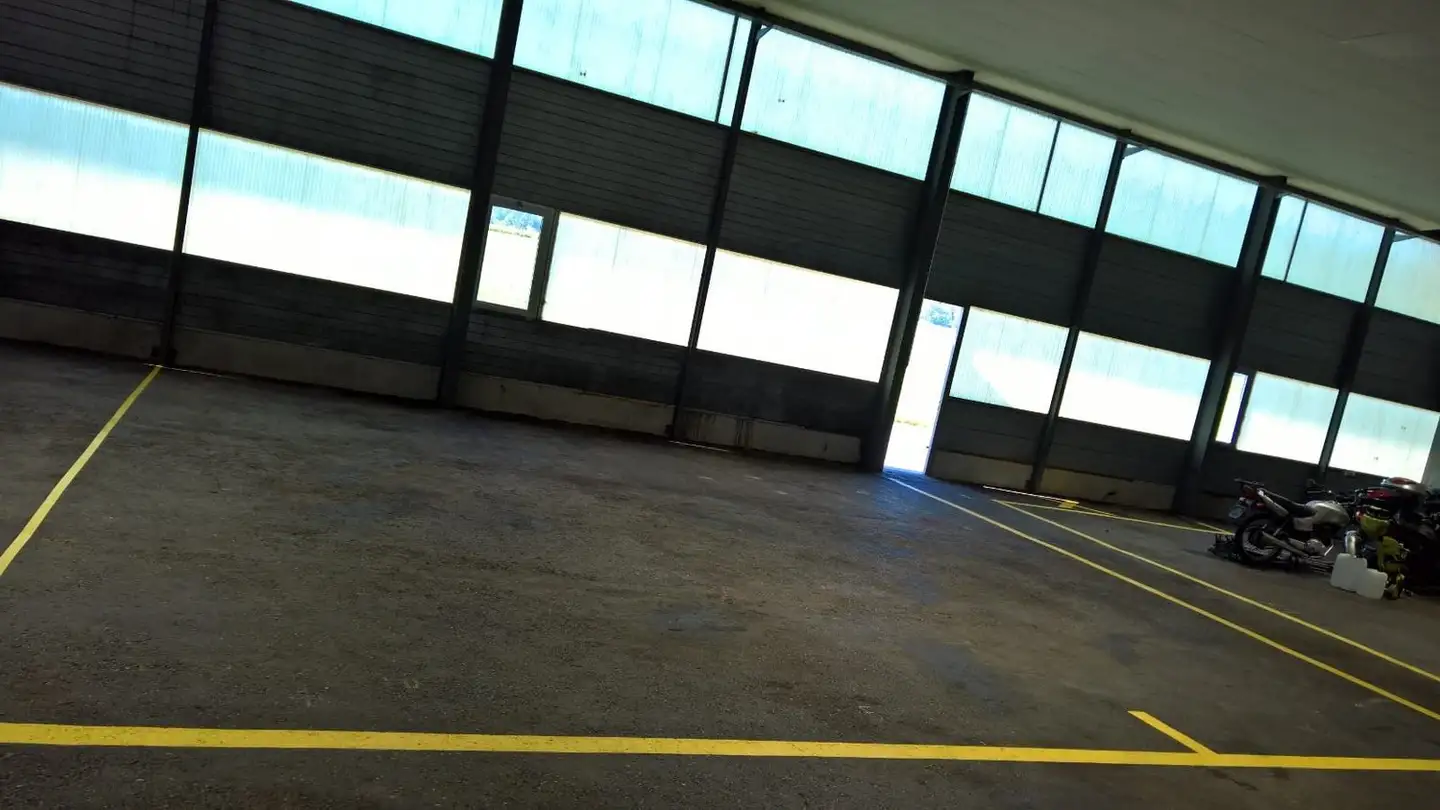 Parcheggio coperto in affitto - Frauenfelderstrasse 1, 8523 Hagenbuch ZH - Foto 4