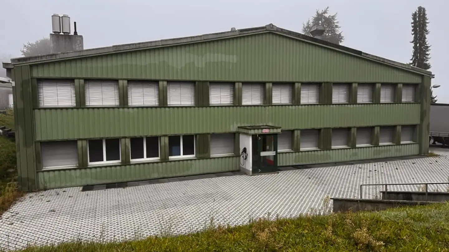 Commercial for rent - Route Des Vuarennes, 1523 Granges-près-Marnand