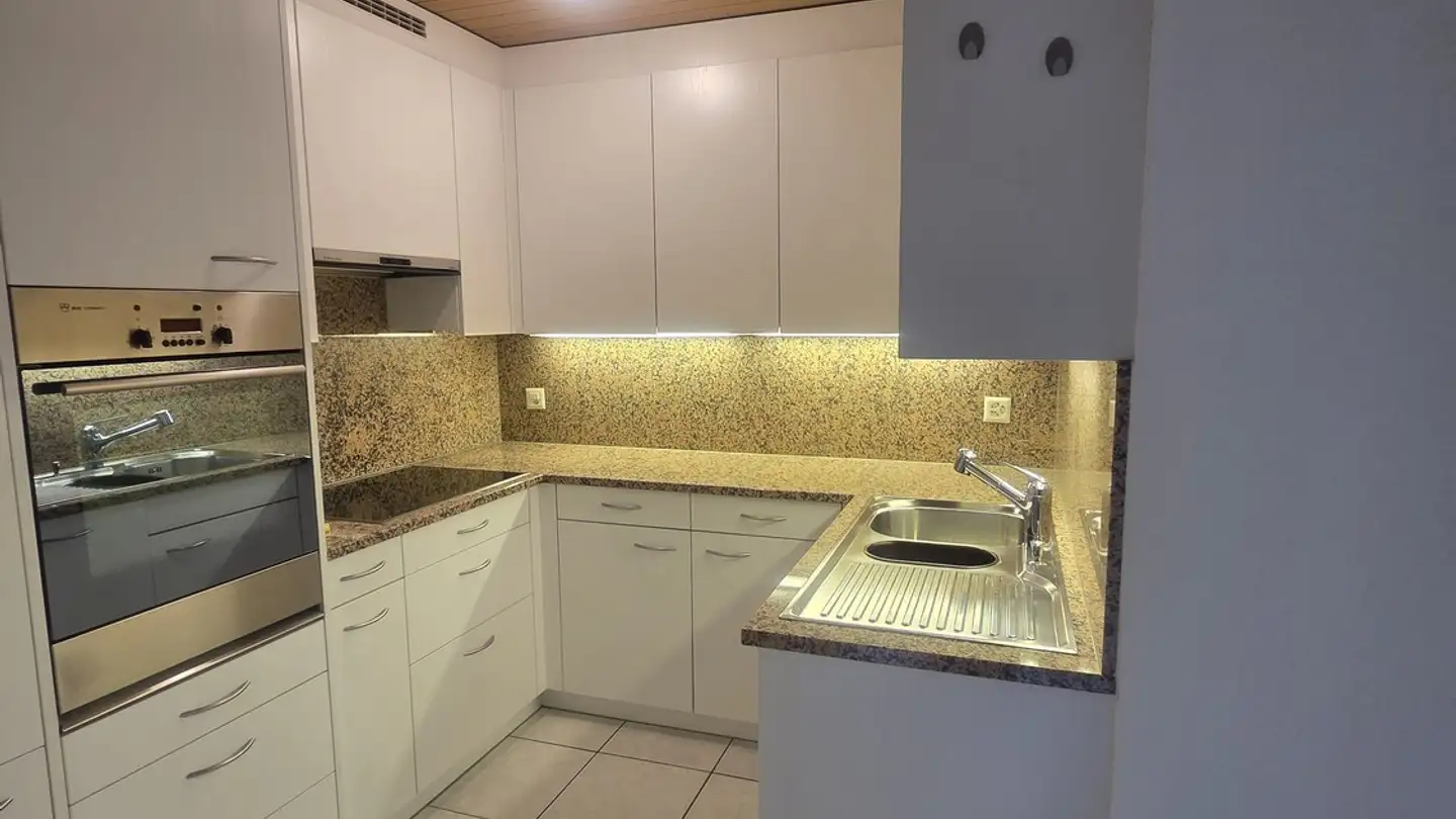Appartement à louer - Wiesenstrasse 13, 8400 Winterthur - Photo 2