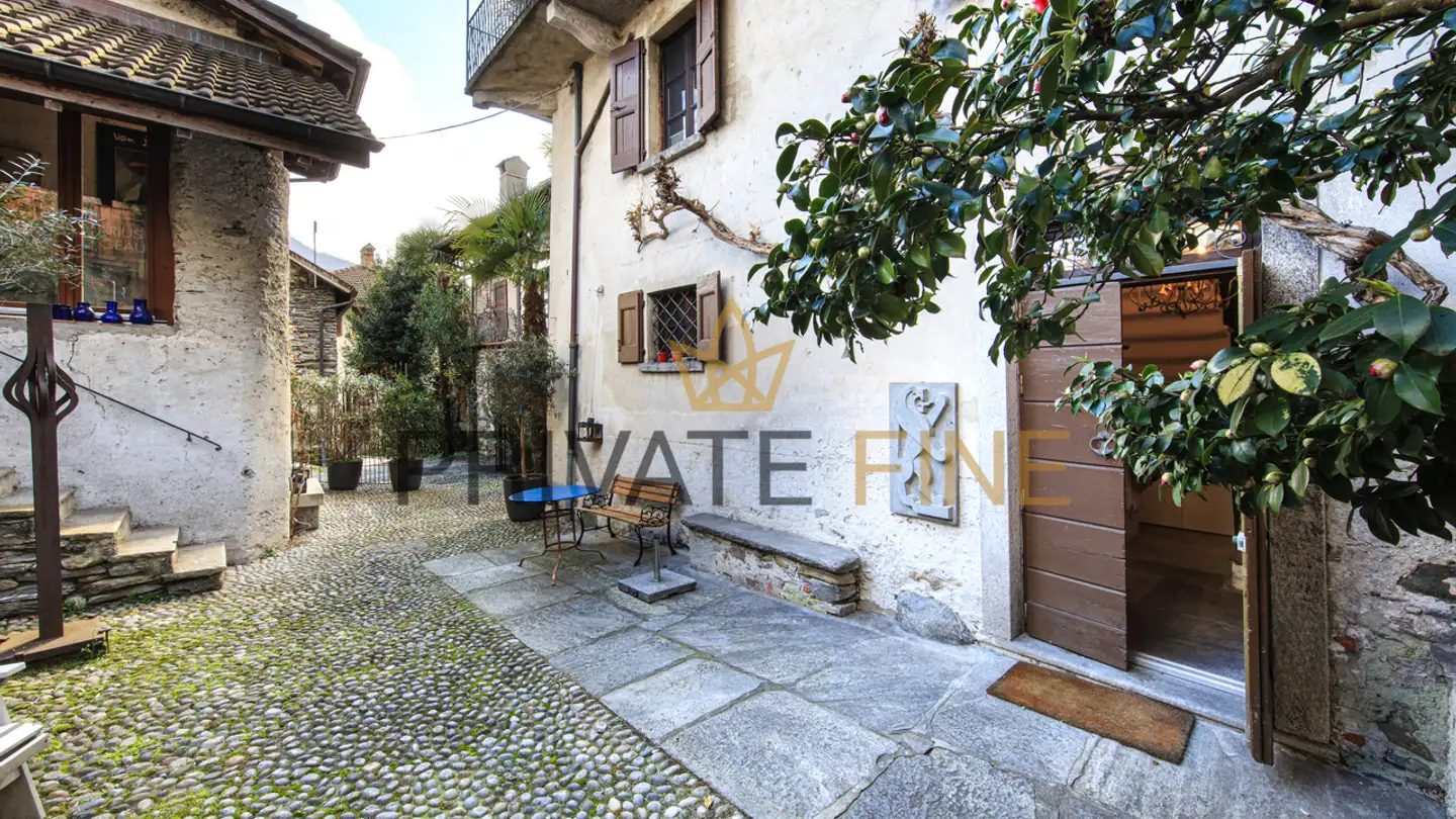 Immeuble résidentiel à vendre - 6596 Gordola - Photo 2