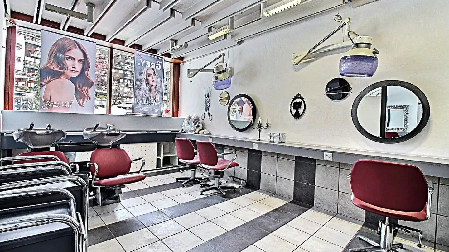 Commercial à vendre - Place Du Village 4, 1972 Anzère - Photo 2