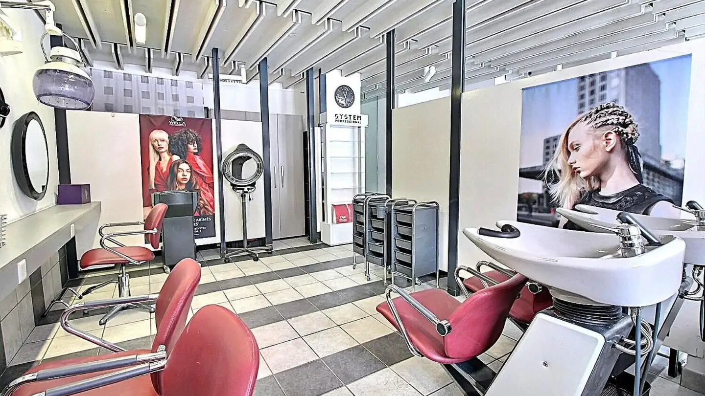 Commercial à vendre - Place Du Village 4, 1972 Anzère - Photo 3