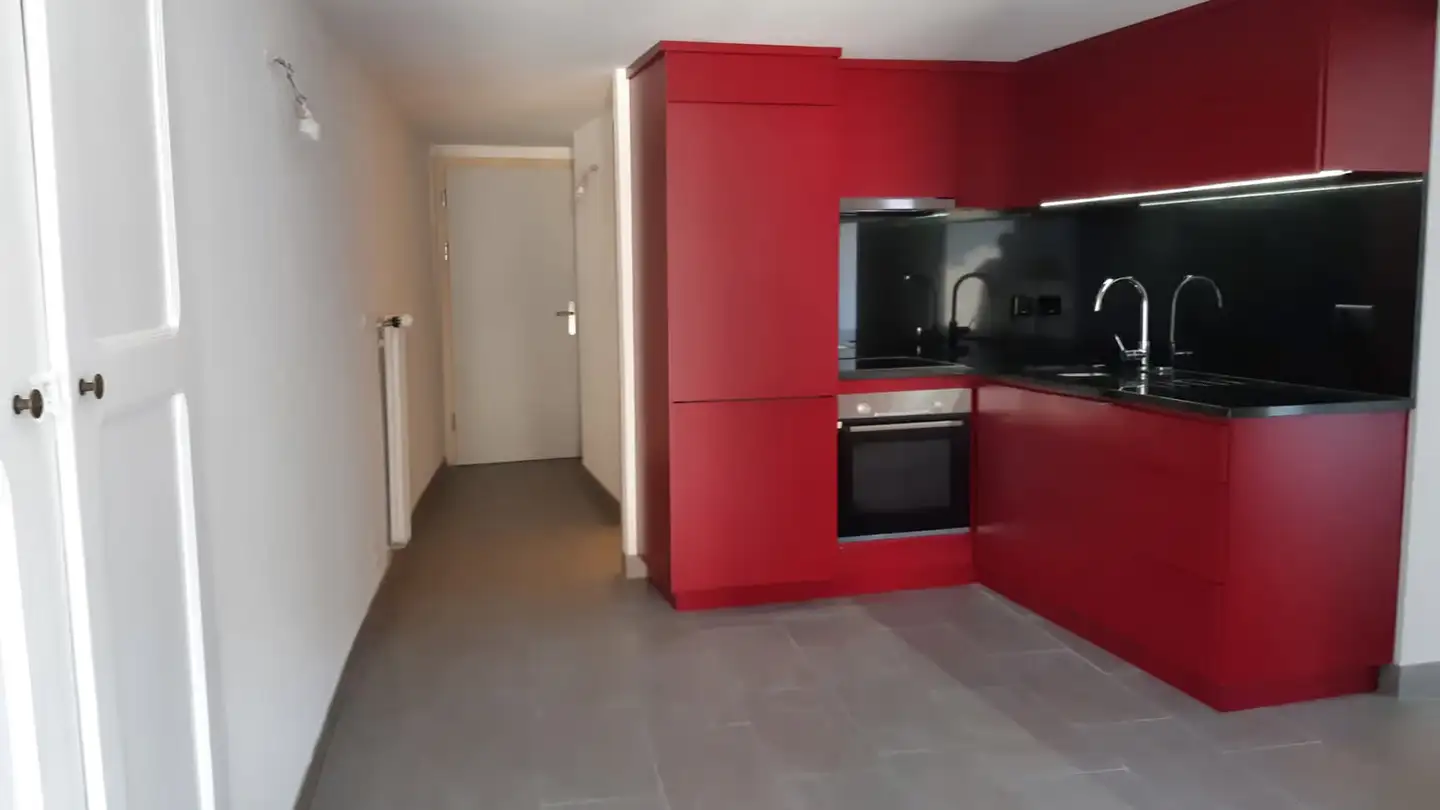 Apartment for rent - Place Du Bourg, 1913 Saillon - Photo 3