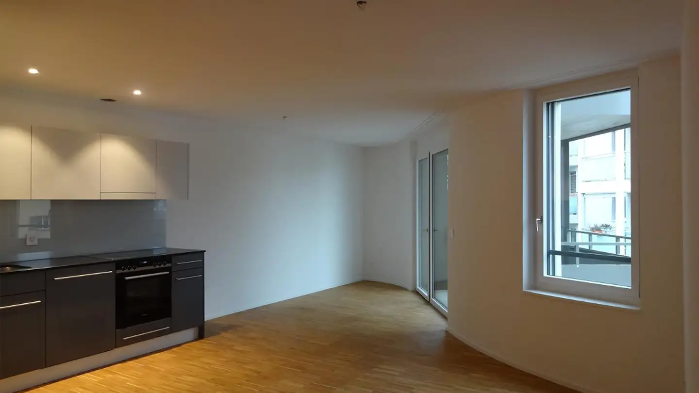 Wohnung mieten - Schaffhauserstrasse 303, 8050 Zürich - Foto 3