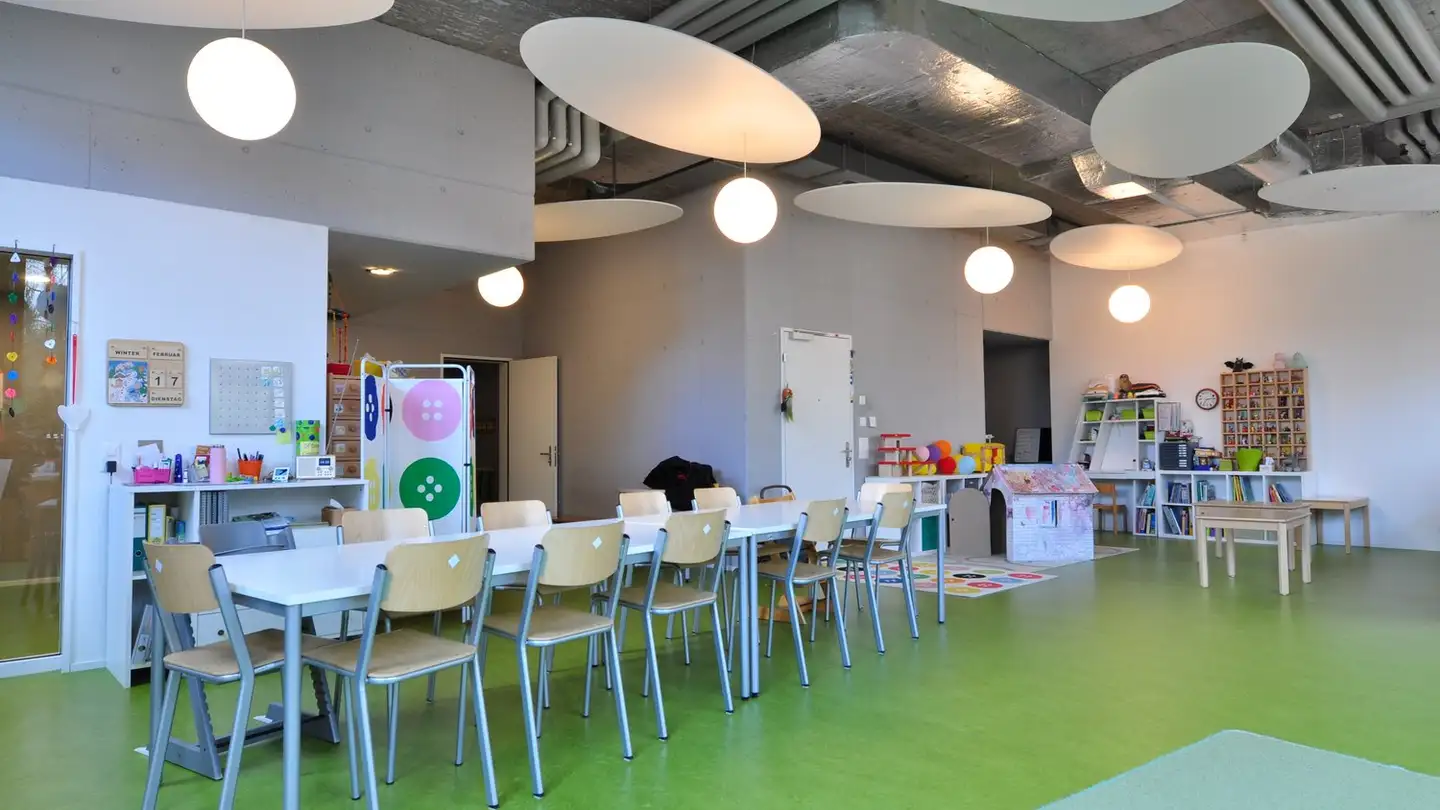 Mixed-use building for rent - Zugerstrasse 14, 6312 Steinhausen - Photo 3