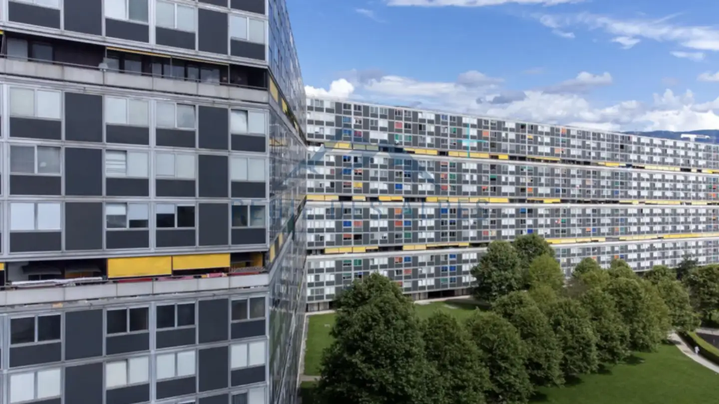 Residential building for sale - Passerelle Du Lignon, 1219 Le Lignon