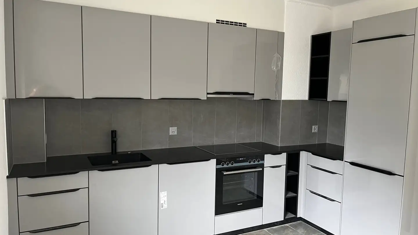 Appartement à louer - Rue De Bel-Air 22, 2732 Reconvilier - Photo 2