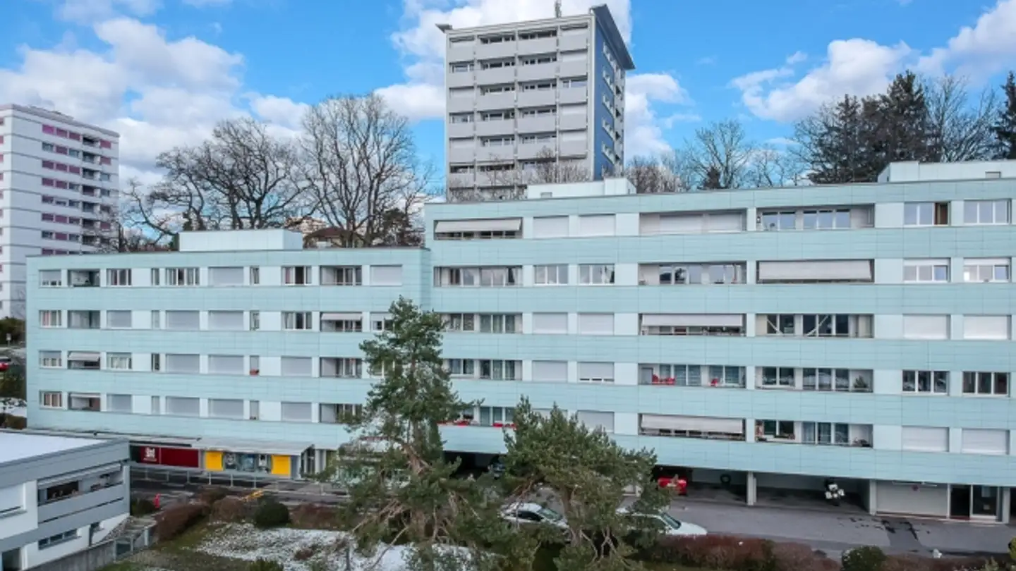 Covered parking space for rent - Chemin Du Devin 74, 1012 Lausanne