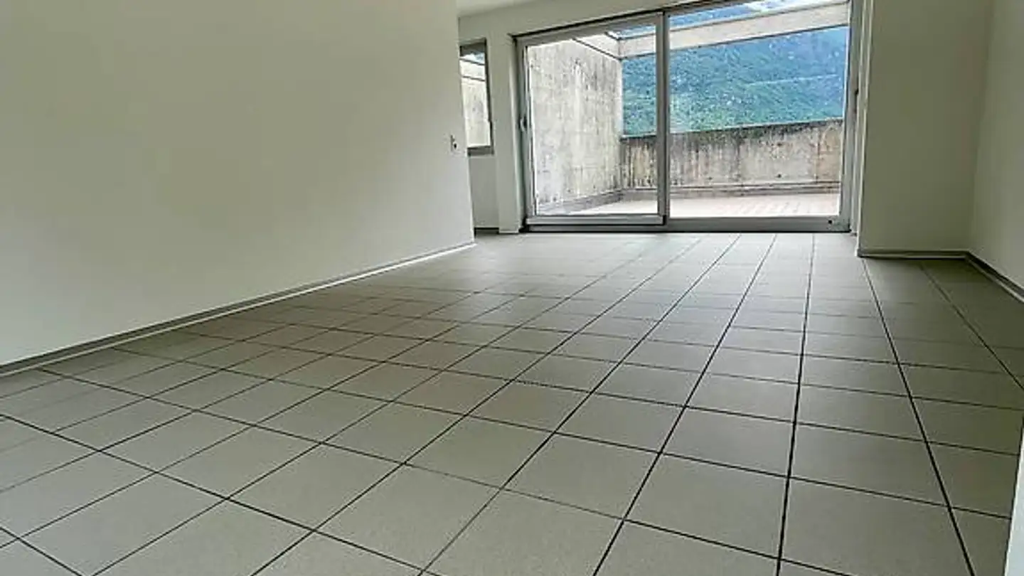 Apartment for rent - Via G. Motta 2, 6710 Biasca - Photo 2