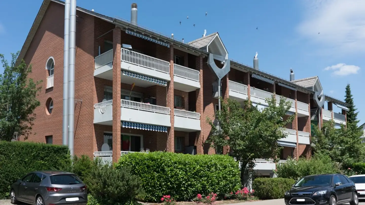 Parcheggio esterno in affitto - Neuhausstrasse 16, 8600 Dübendorf