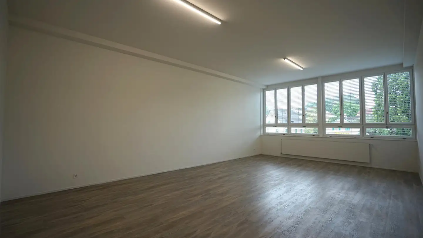 Commercial for rent - Bertschikerstrasse 2, 8620 Wetzikon ZH - Photo 3