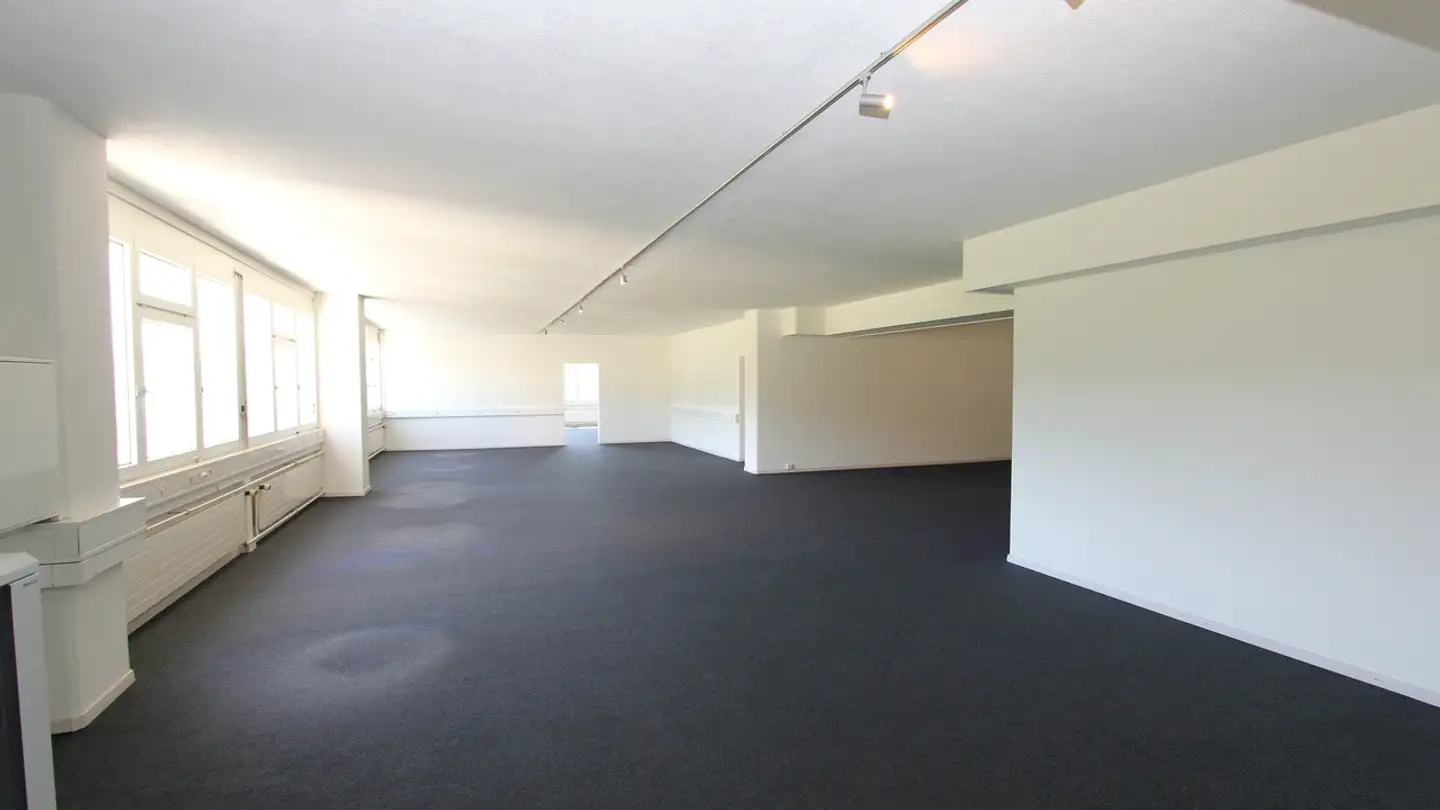 Office space for rent - Industriestrasse 20, 8424 Embrach - Photo 2