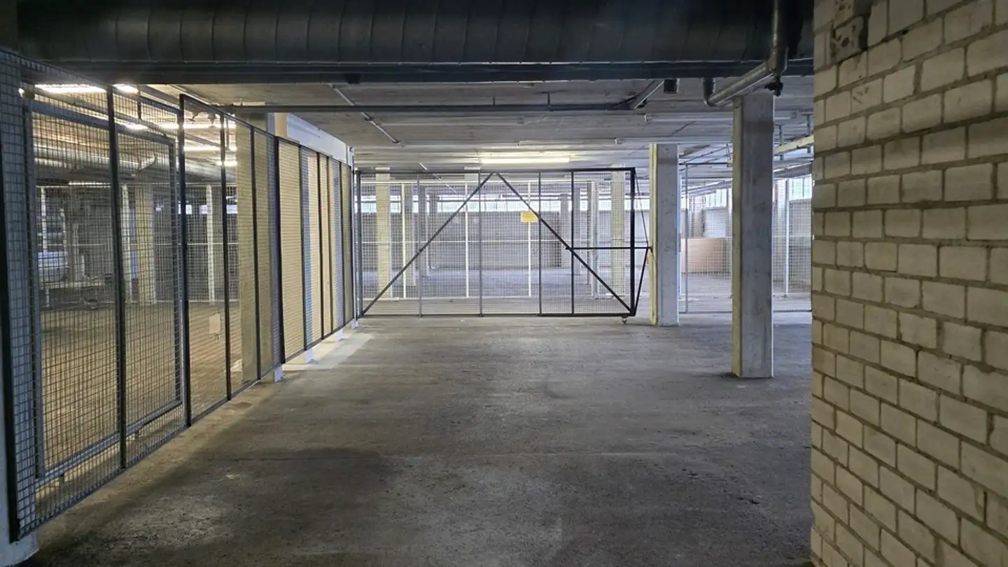 Shop for rent - Route De La Communance 26, 2800 Delémont