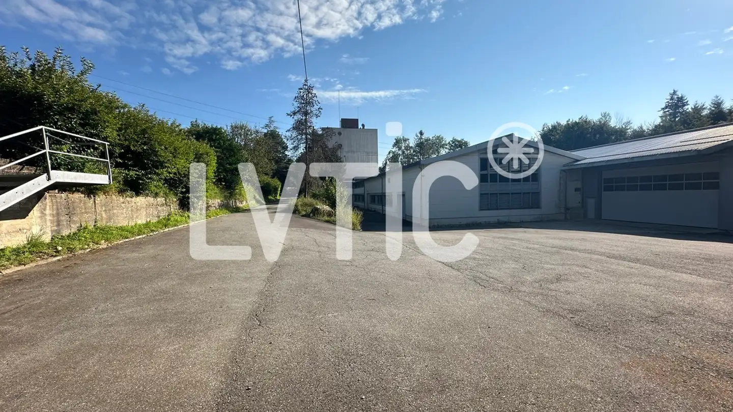 Industrial building plot for rent - 1083 Mézières VD