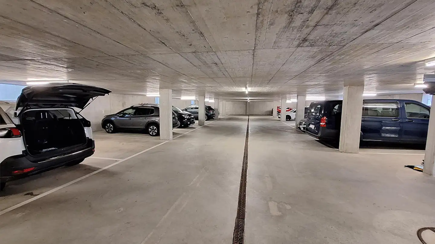 Underground parking space for rent - Pappelweg 4a, 4950 Huttwil