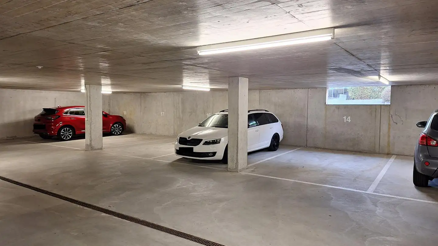 Underground parking space for rent - Pappelweg 4a, 4950 Huttwil - Photo 3