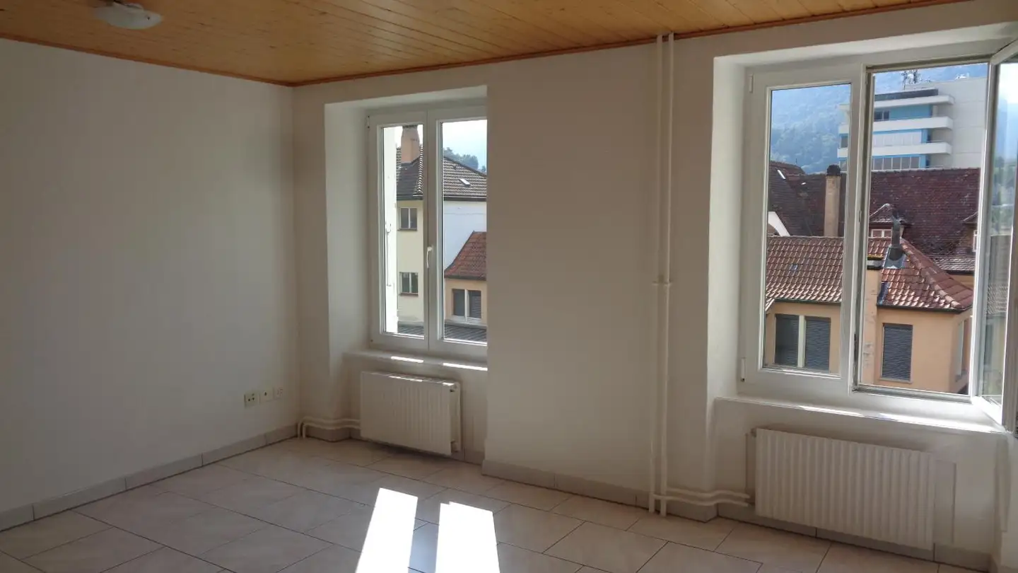 Appartement à louer - 2740 Moutier - Photo 2