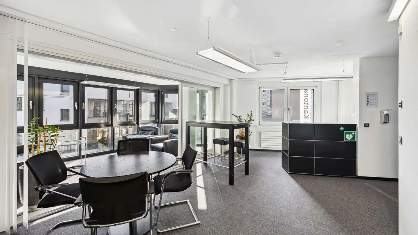 Office space for rent - 8212 Neuhausen am Rheinfall - Photo 3