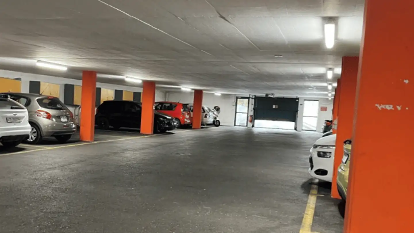 Place de parking souterraine à louer - 9542 Münchwilen TG