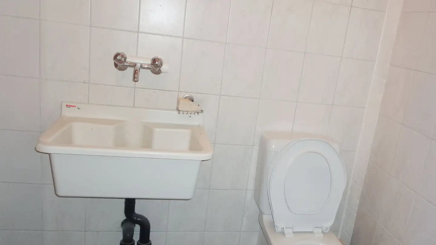 Commercial à louer - Rue De Boujean / Bözingenstrasse 146, 2504 Biel/Bienne - Photo 2