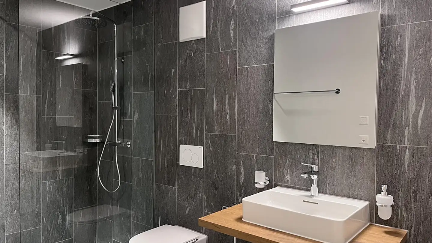 Appartement à louer - Bahnhofstrasse 14c, 7408 Cazis - Photo 4