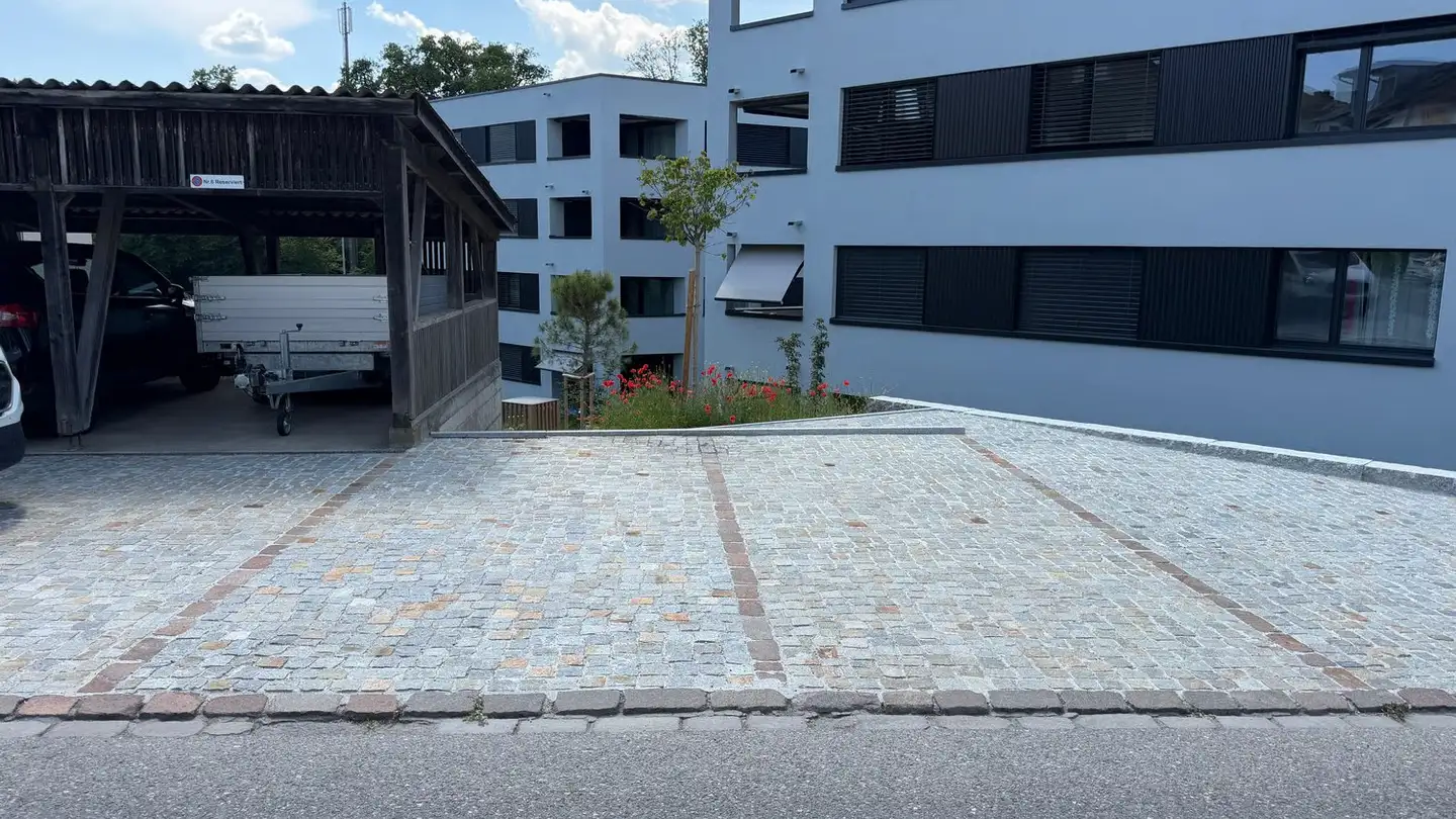 Outdoor parking space for rent - Engestrasse 35, 8212 Neuhausen am Rheinfall