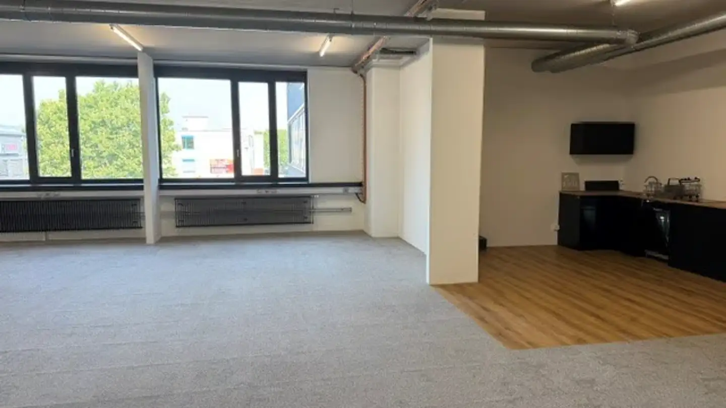 Office space for rent - Riedstrasse 8, 8953 Dietikon