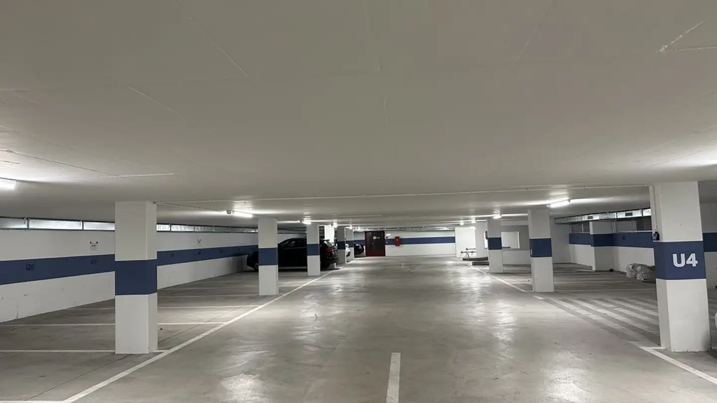Parkplatz im Freien mieten - Stationsweg 2, 3627 Heimberg