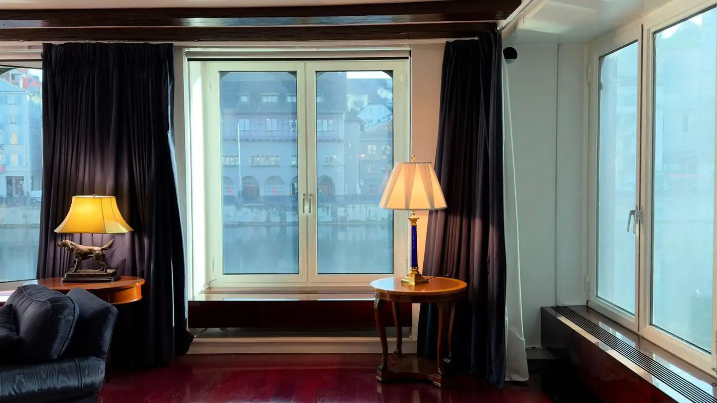 Commercial à louer - 8001 Zürich - Photo 2