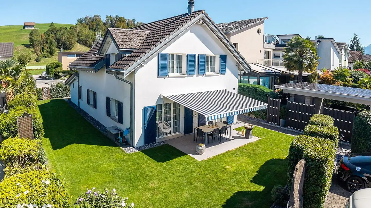 Single house for sale - Peterliwiese 30, 8855 Wangen SZ