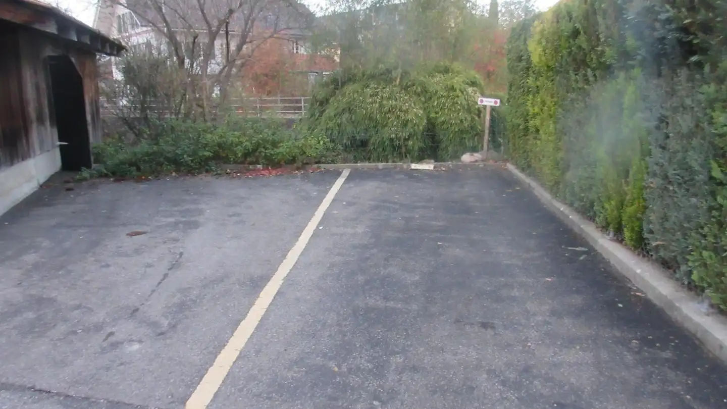 Parkplatz im Freien mieten - Kohlplatzstrasse 5, 4932 Lotzwil