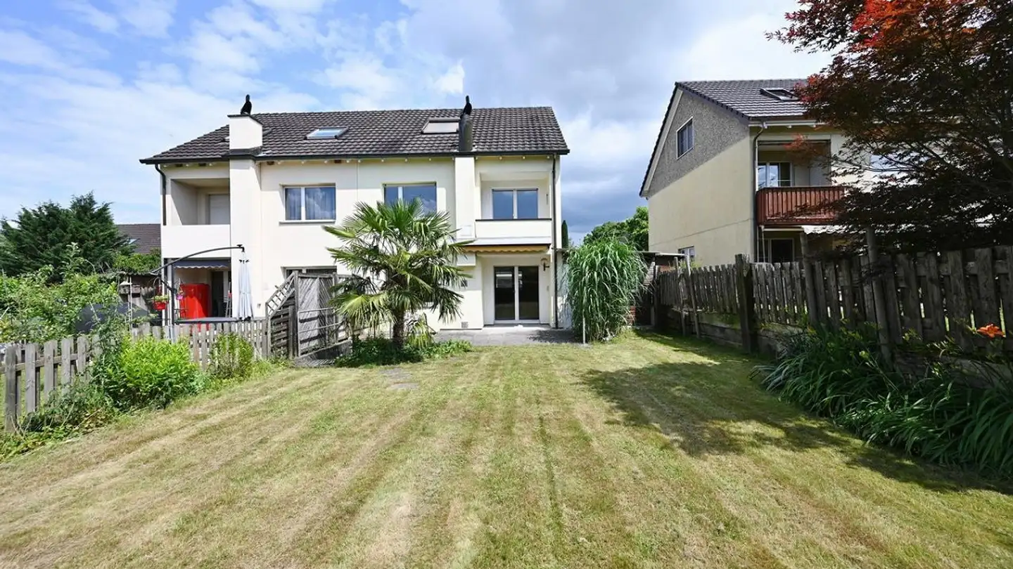 Semi-detached house for sale - Bruckackerstrasse 8, 4105 Biel-Benken BL