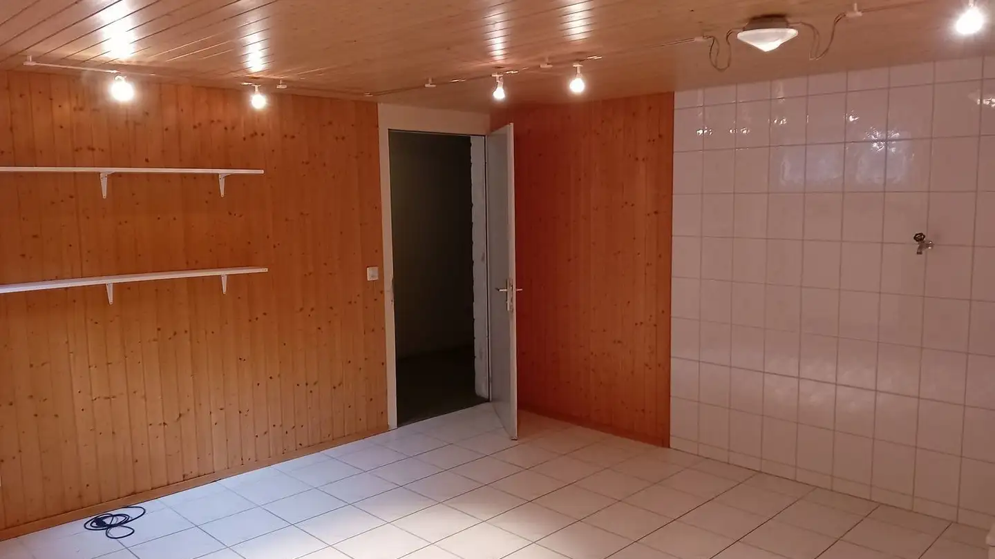 Hobby room for rent - Ruopigenstrasse, 6015 Luzern