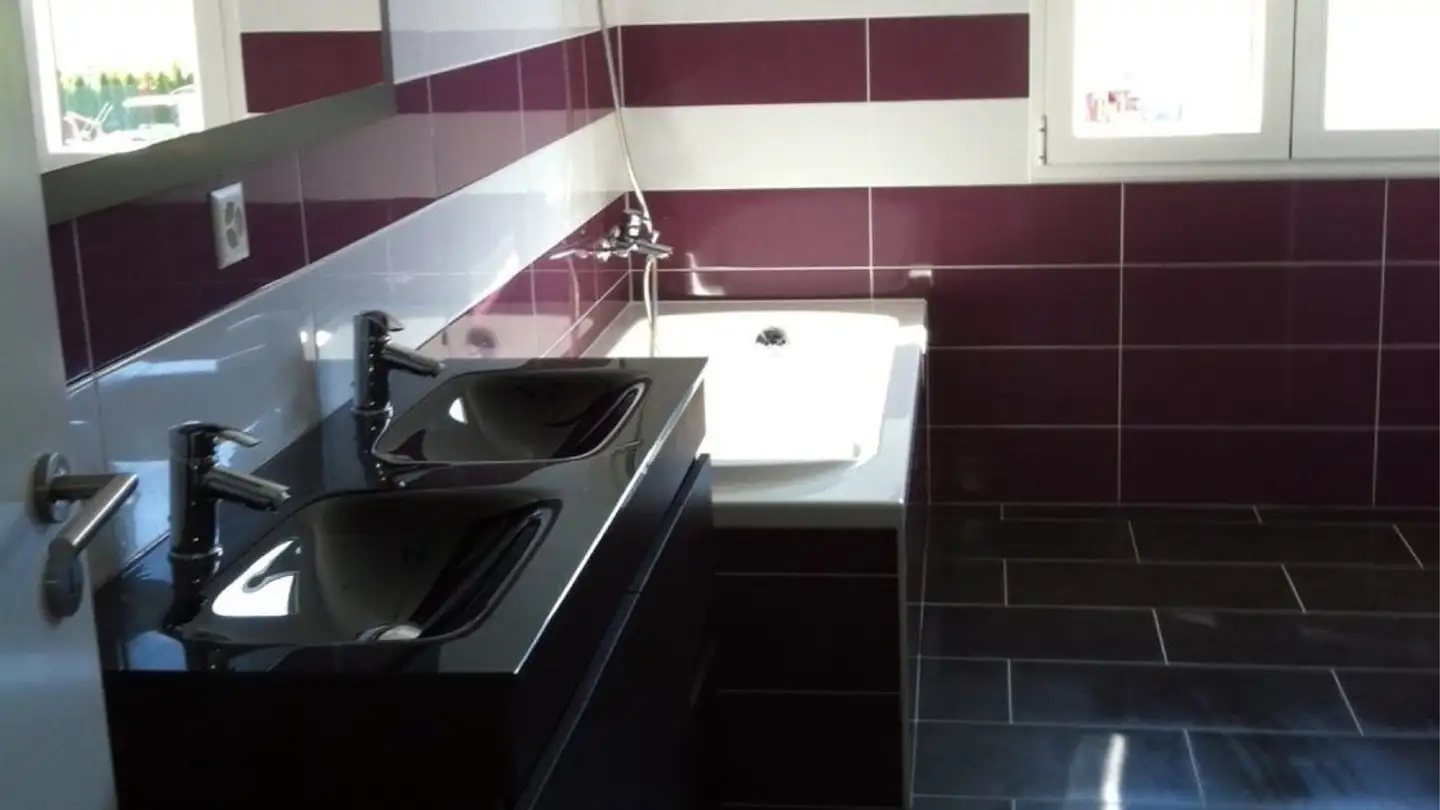 Appartement à louer - Le Faubourg 109, 2905 Courtedoux - Photo 4