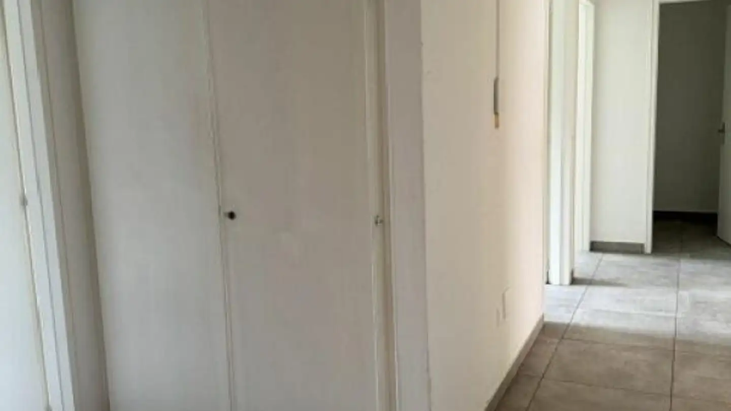 Appartamento in affitto - Via Delle Scuole 4, 6900 Paradiso - Foto 3