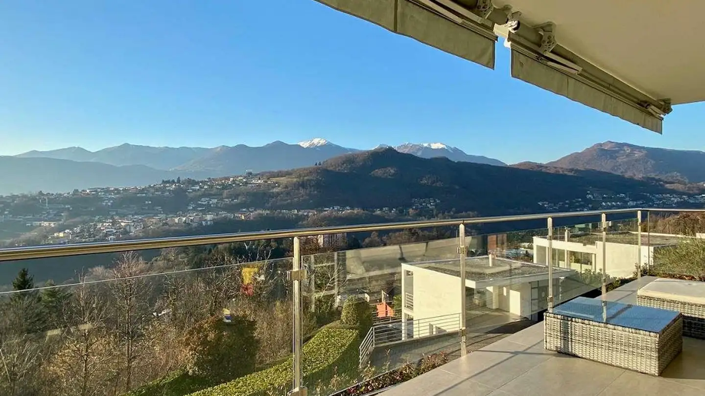 Appartement à louer - Strada Di Soragno 24b, 6964 Davesco-Soragno