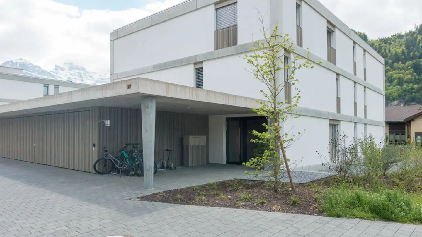 Dachgeschosswohnung mieten - Rastenhoschet 20, 8752 Näfels